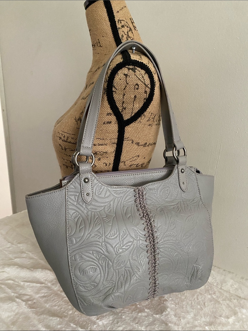 The Sak Leaf Embossed Bolinas Leather Satchel Handbag in Slate